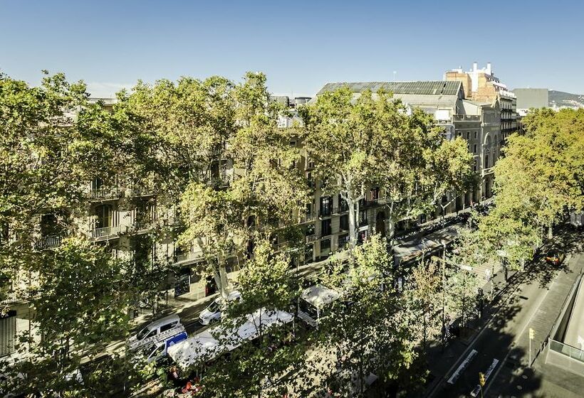 Номер Стандарт, Ikonik Ramblas