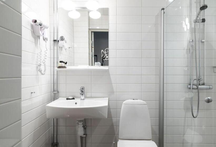 חדר יחיד בסיסי, Flora