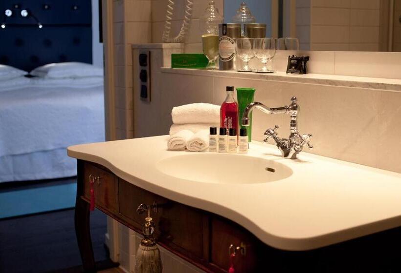 חדר סופריור, Flora