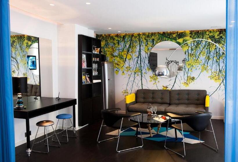 חדר סופריור, Flora