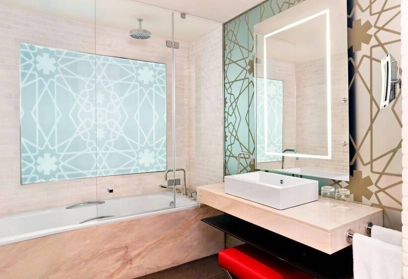 اتاق لوکس با چشم‌انداز شهر, Le Meridien Oran