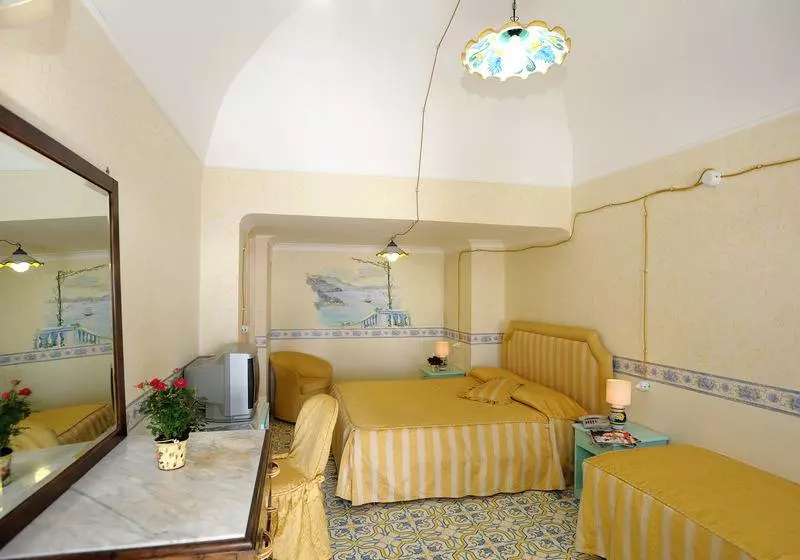 اتاق استاندارد سه نفره, Costa Diva