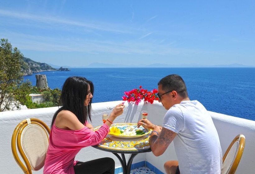 Четырехместный Номер Стандарт, Costa Diva