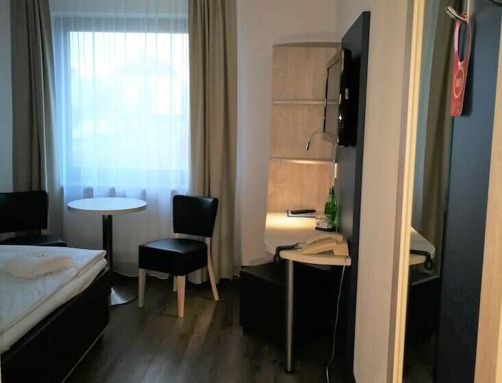 חדר סטנדרט יחיד, Near By