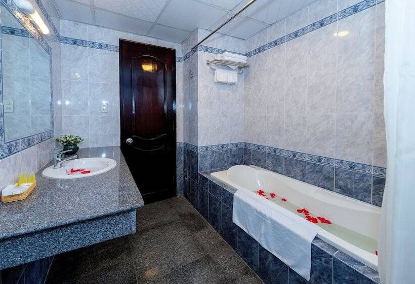 اتاق لوکس با چشمانداز دریا, Olympic  Nha Trang