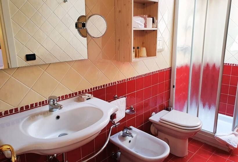 غرفة قياسية, Orso Grigio