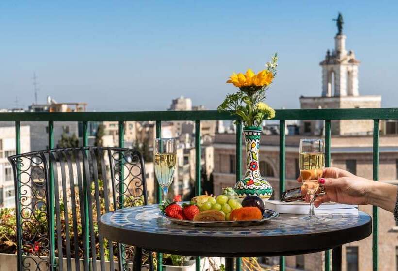 Deluxe Room City View