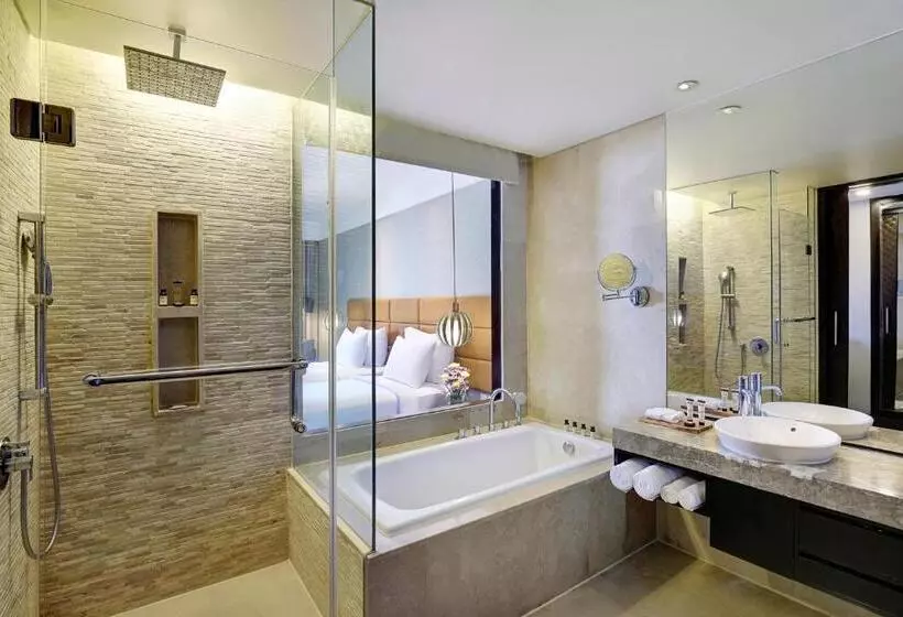 اتاق پرمیوم با چشم‌انداز دریا, Pullman Bali Legian Beach