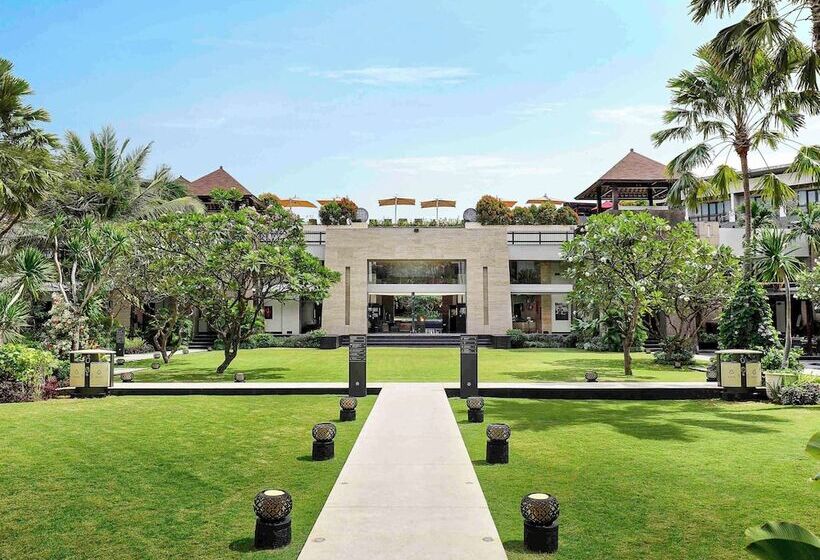 디럭스 룸 가든 전망, Pullman Bali Legian Beach
