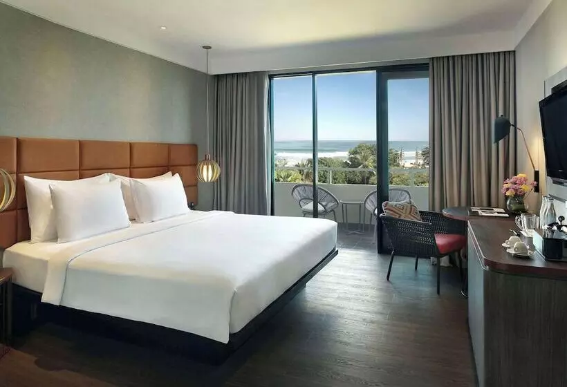 اتاق لوکس با چشم‌انداز دریا, Pullman Bali Legian Beach
