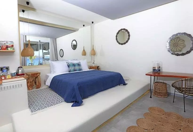 オーシャンビューのプレミアムルーム。, Design Plus Seya Beach