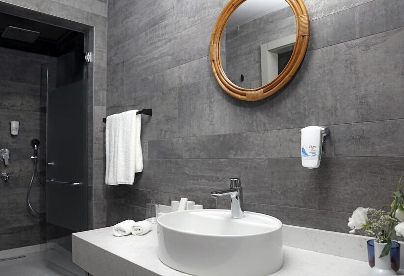 اتاق پرمیوم با چشمانداز دریا, Design Plus Seya Beach