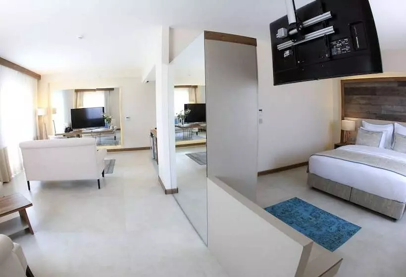 スイート, Design Plus Seya Beach