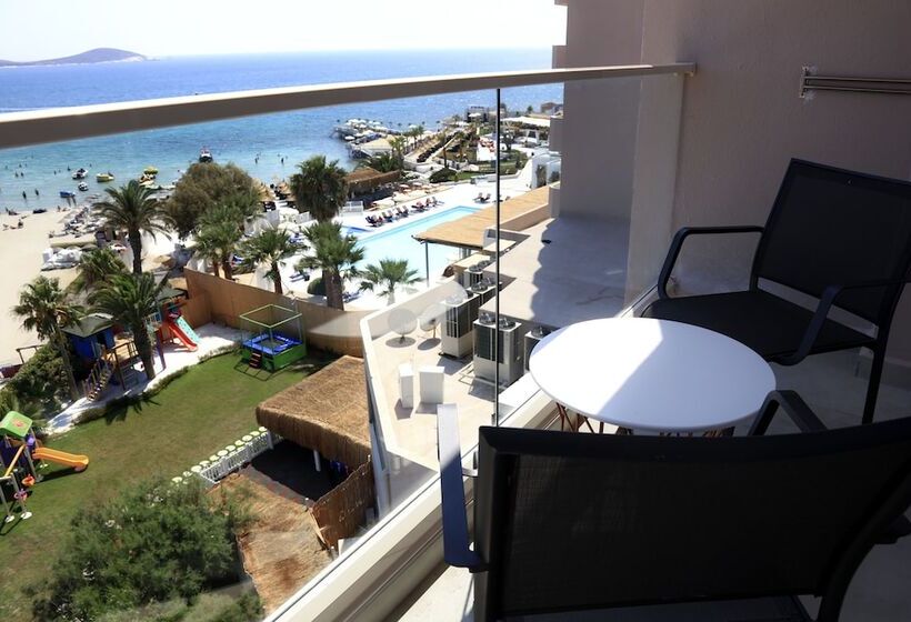 Suíte 2 Dormitórios, Design Plus Seya Beach