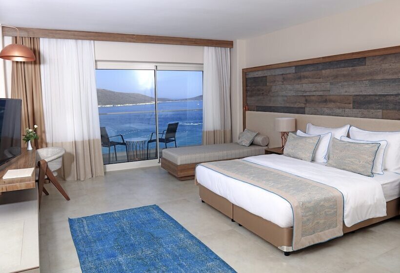 اتاق لوکس با چشمانداز دریا, Design Plus Seya Beach