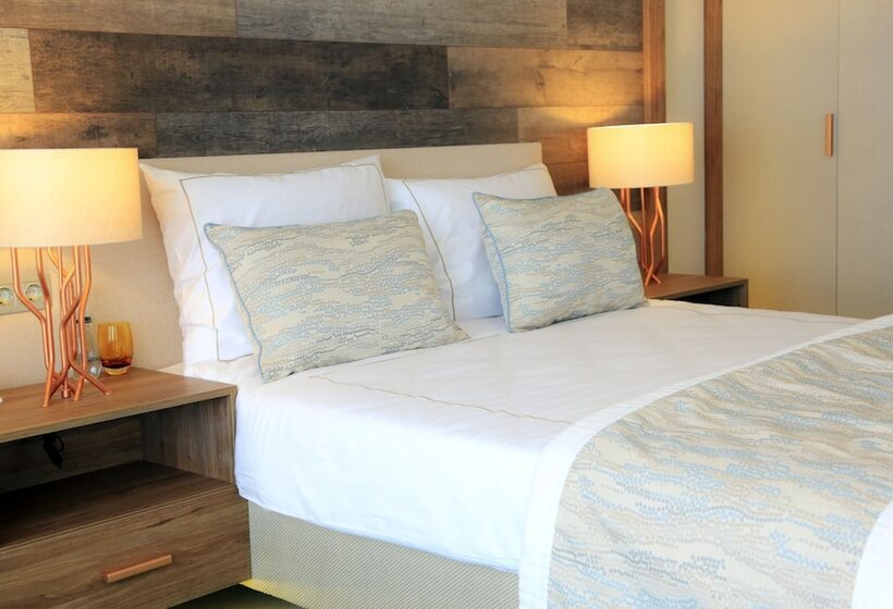 اتاق لوکس با چشمانداز دریا, Design Plus Seya Beach