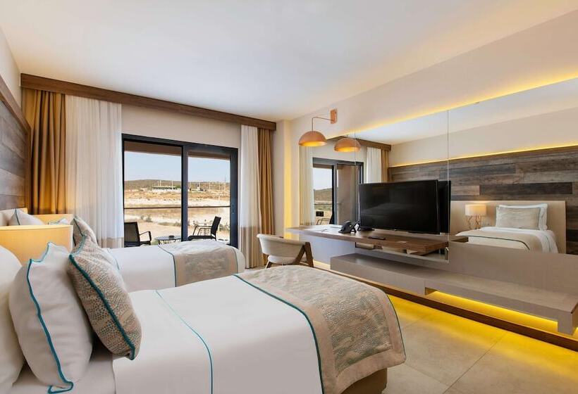Quarto Superior Vista Mar Lateral, Design Plus Seya Beach