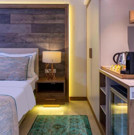 Quarto Superior Vista Mar Lateral, Design Plus Seya Beach