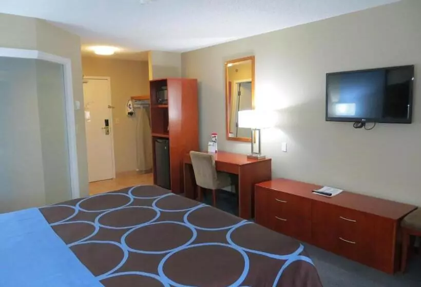 キングサイズベッドのスタンダードルーム, Super 8 By Wyndham Sherwood Park/edmonton Area