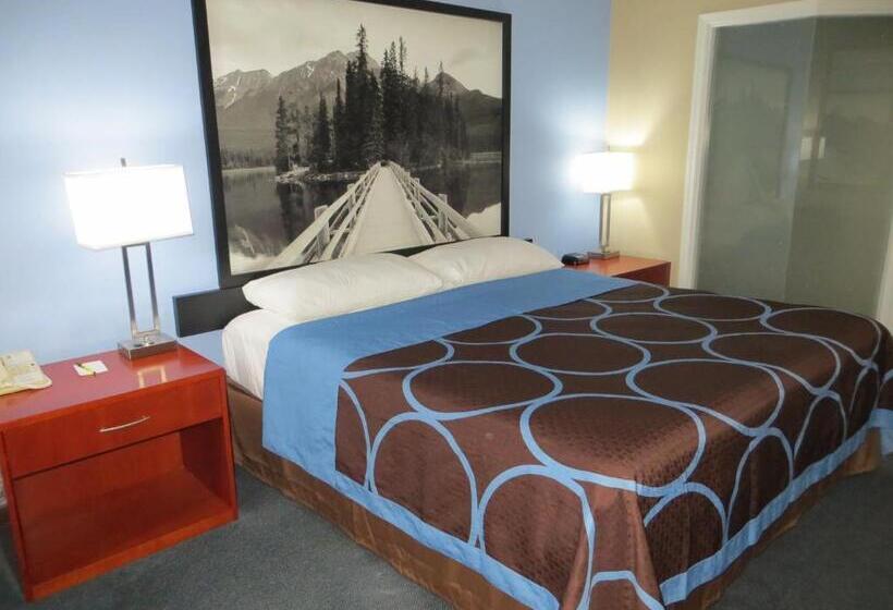 חדר סטנדרט עם מיטת קינג, Super 8 By Wyndham Sherwood Park/edmonton Area