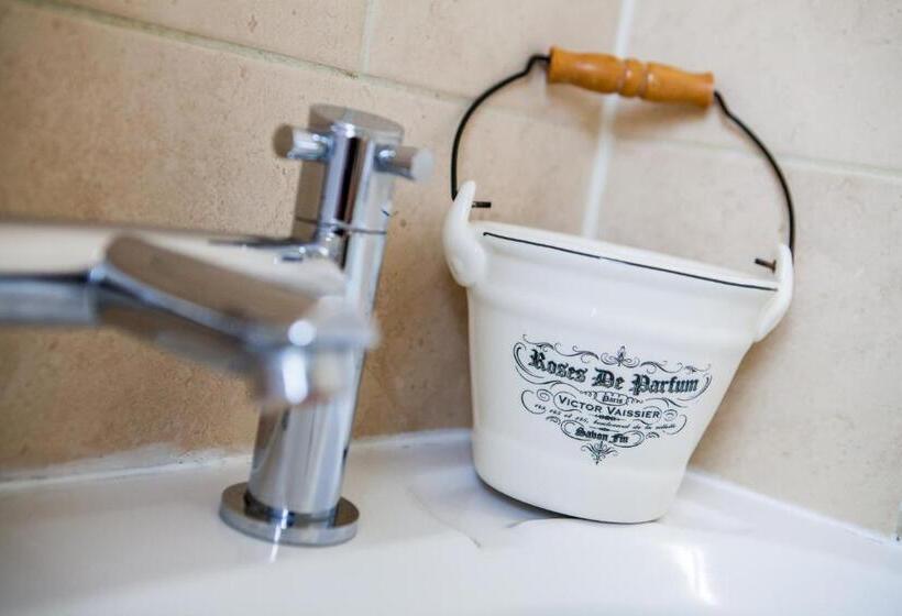 キングサイズベッドのデラックススイート, The Red Lion