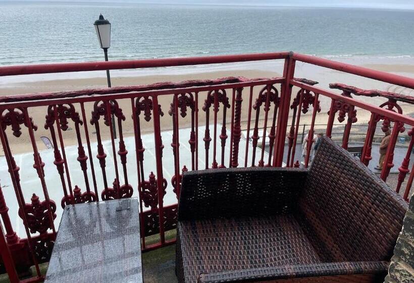 Номер Deluxe Вид на Море с Балконом, The Red Lion