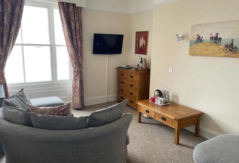 Номер Superior Вид на Море, The Red Lion