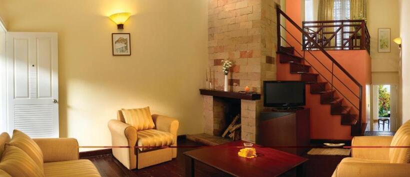 اتاق لوکس با بالکن, The Siena Village