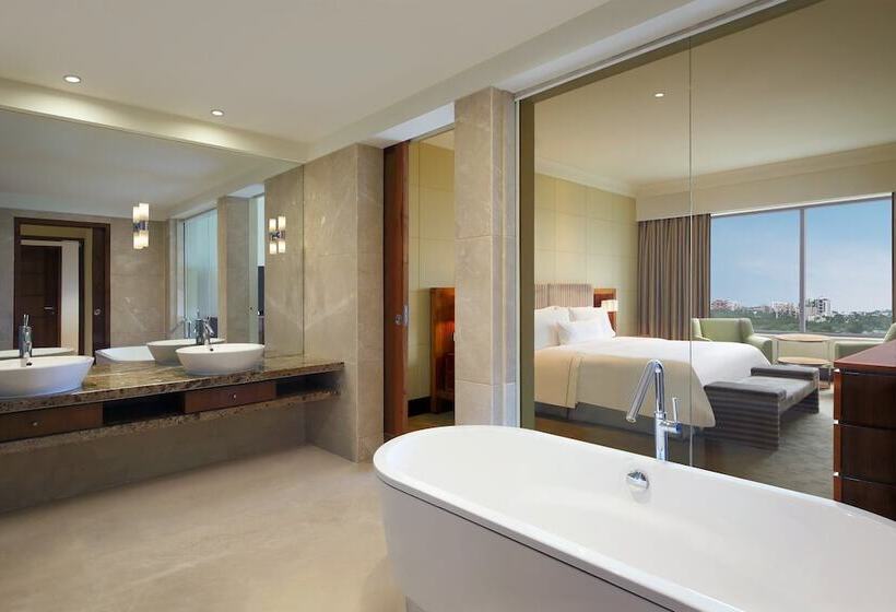 مجموعه ویستا شهر, The Westin Pune Koregaon Park