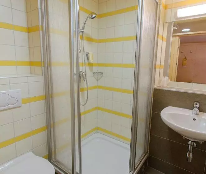 スタンダードトリプルルーム, Jufa Hotel Deutschlandsberg