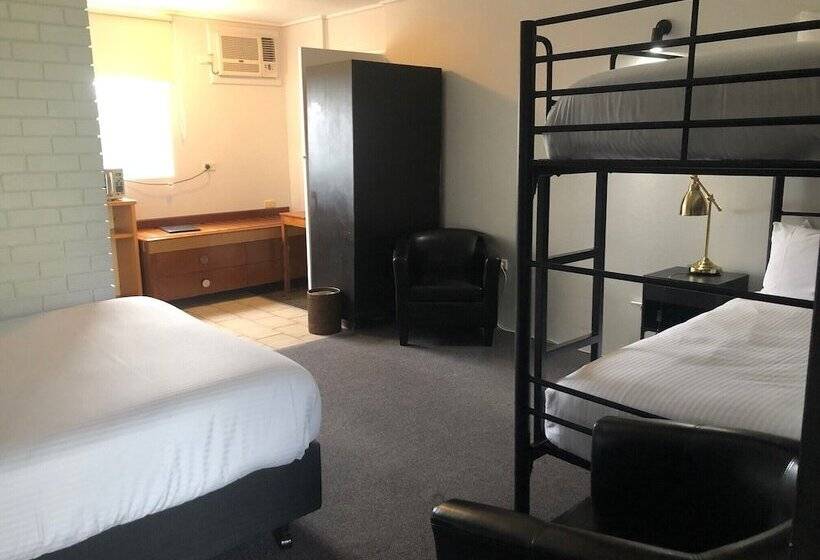 家庭间, Matador Motor Inn