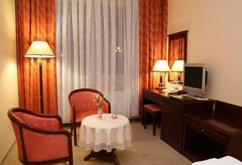 اتاق استاندارد یک نفره, Royal Park Hotel & Spa