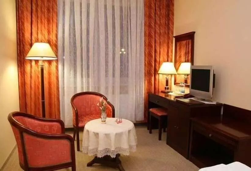 اتاق استاندارد یک نفره, Royal Park Hotel & Spa