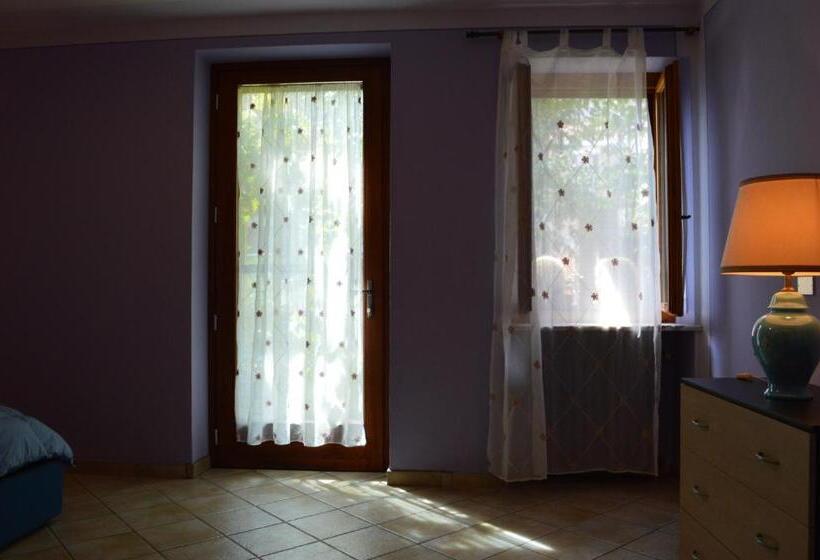 Трехместный Номер Классика, Agriturismo Casa De Colores