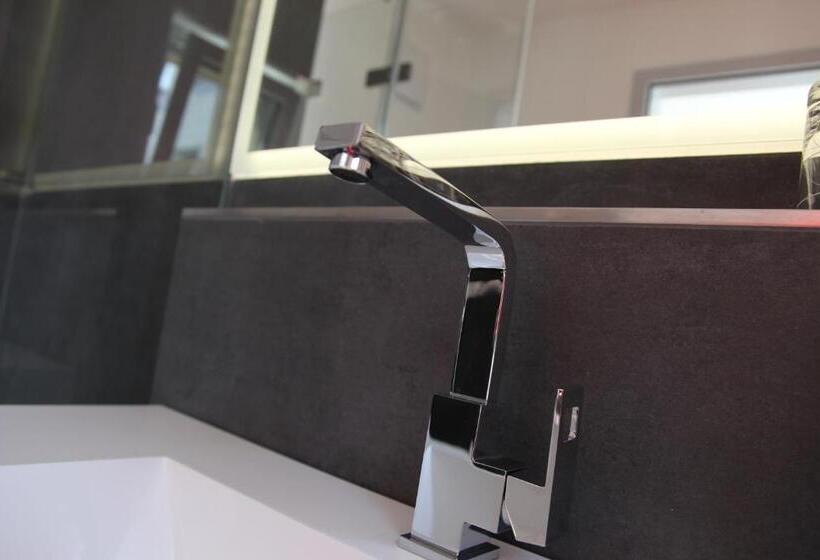 デラックスルーム, Luisenhof