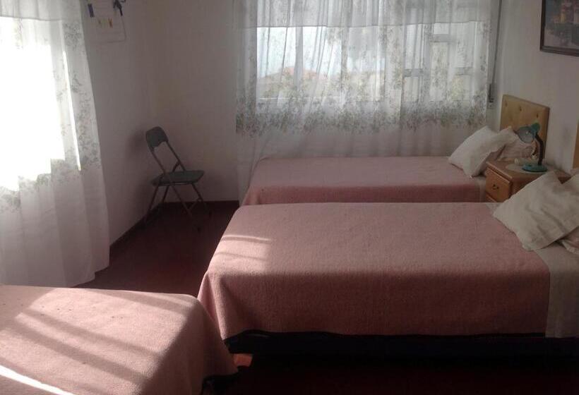 バルコニー付きスタンダードトリプルルーム, Pensão Fernandes