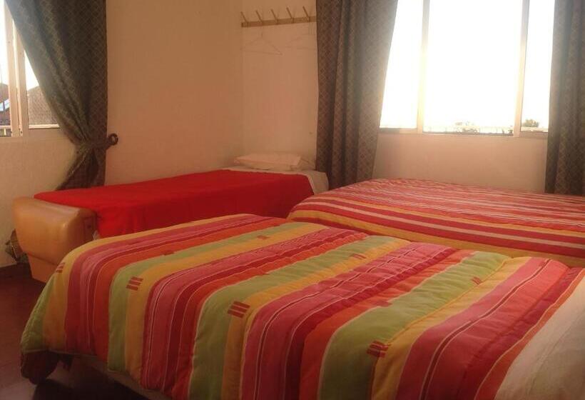 バルコニー付きスタンダードトリプルルーム, Pensão Fernandes