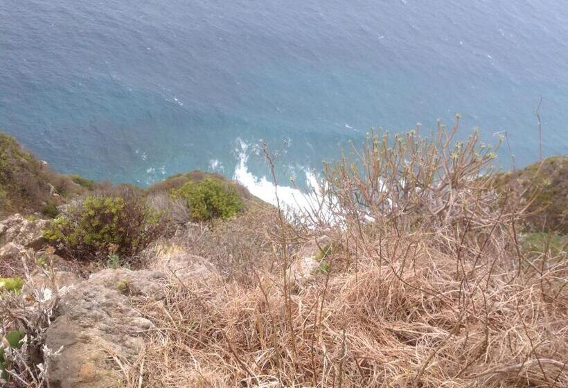 バルコニー付きスタンダードトリプルルーム, Pensão Fernandes