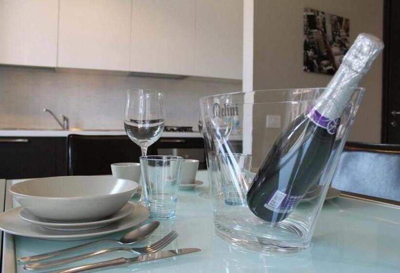 דירה בת חדר שינה 1 עם מרפסת, Residence Buelli E Dintorni