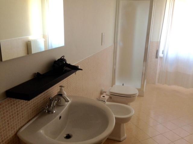 דירת חדר, Residence Buelli E Dintorni