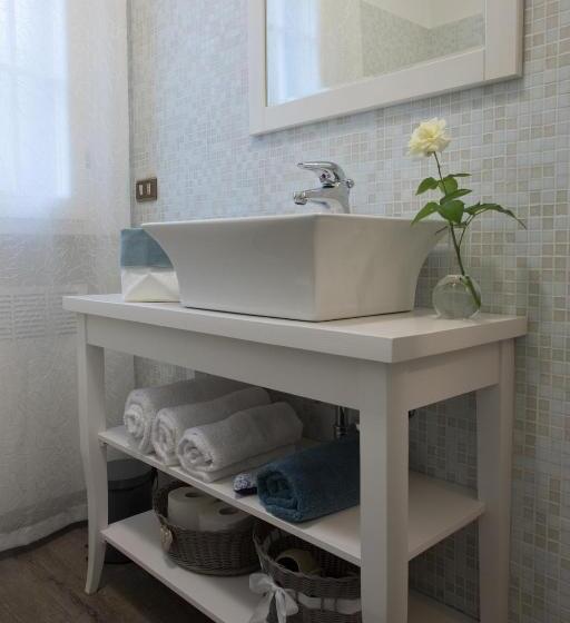 شقة غرفة واحدة, B&b Arco Di Pietra