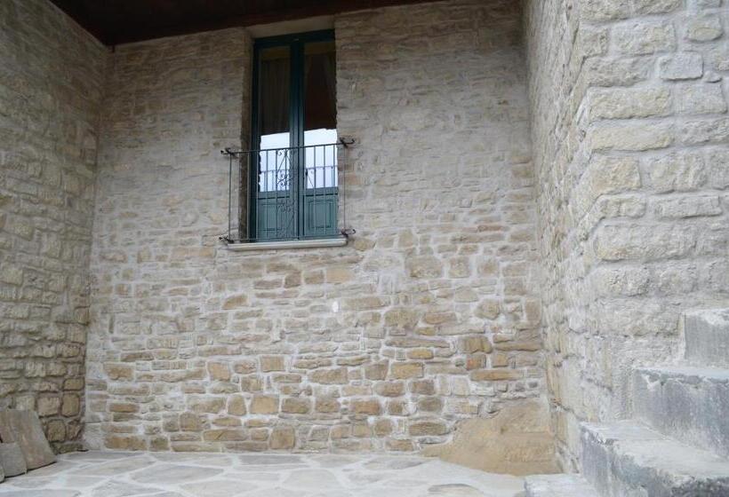 Апартаменты 1 Спальня с Балконом, B&b La Casa Di Giulietta