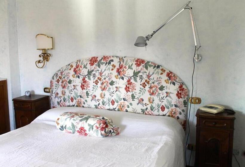 اتاق لوکس با چشمانداز دریا, B&b Le Palme