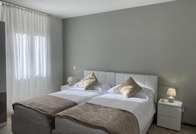 Семейный Номер Deluxe, Albergo Stazione