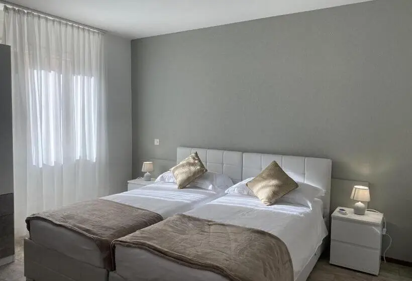 デラックスファミリールーム, Albergo Stazione
