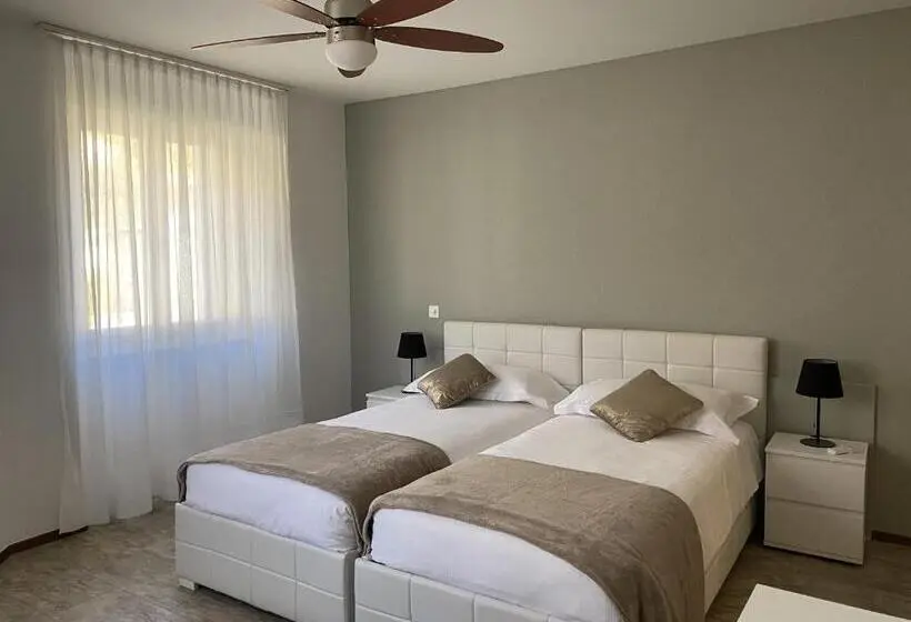 マウンテンビューデラックスルーム, Albergo Stazione