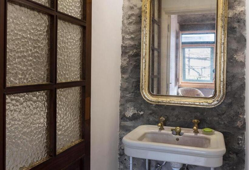 سوییت خانوادگی, Casa Do Populo