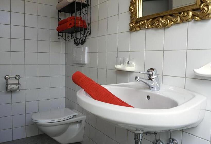 침실 2개 아파트, Haus Petra