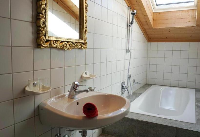 침실 2개 아파트, Haus Petra