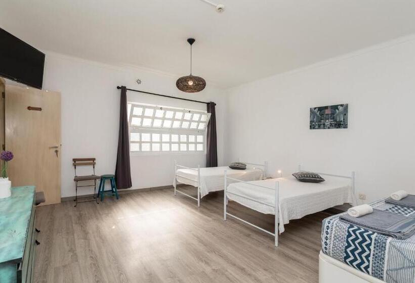 家庭间, Taah Billa Guest House